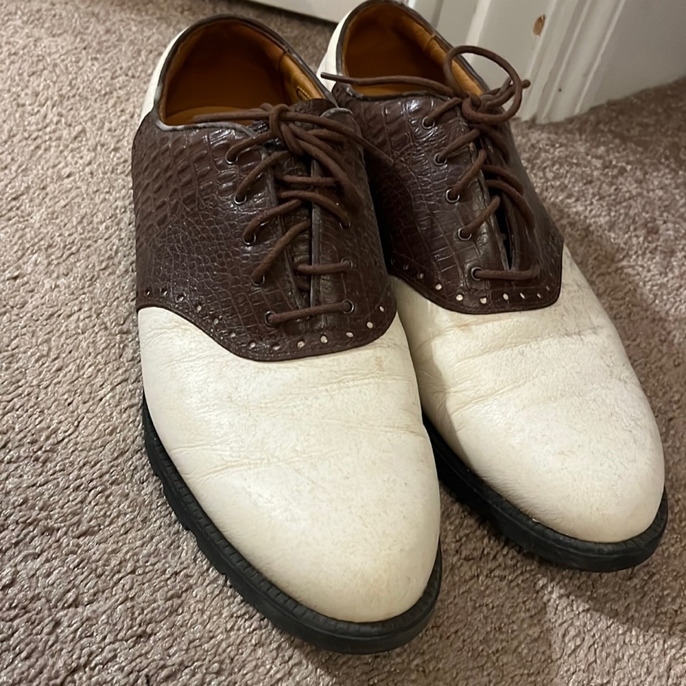 Men’s golf shoes  size 10